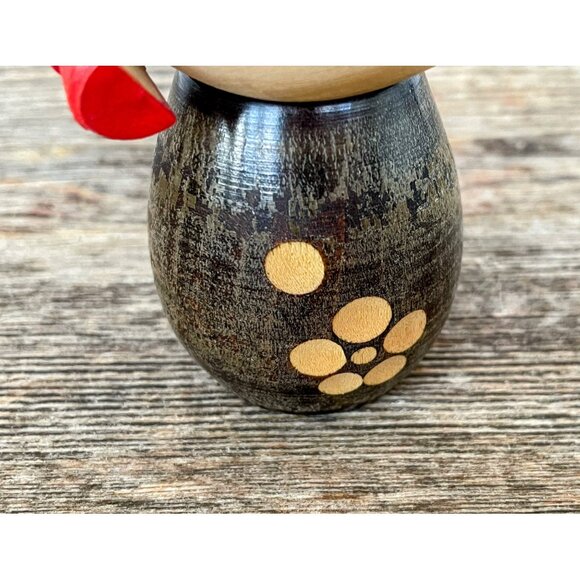 Vintage 1960s Japanese Kokeshi Doll Wood Girll Pigtail Bows 4" - Picture 4 of 9